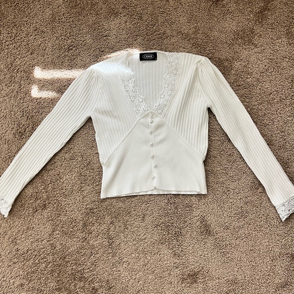 Cider white cardigan